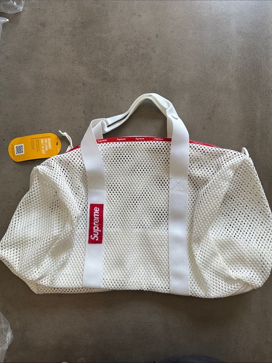 SUPREME | 2023 Mesh Duffle Bag